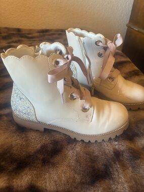 Little girls size 2 boots